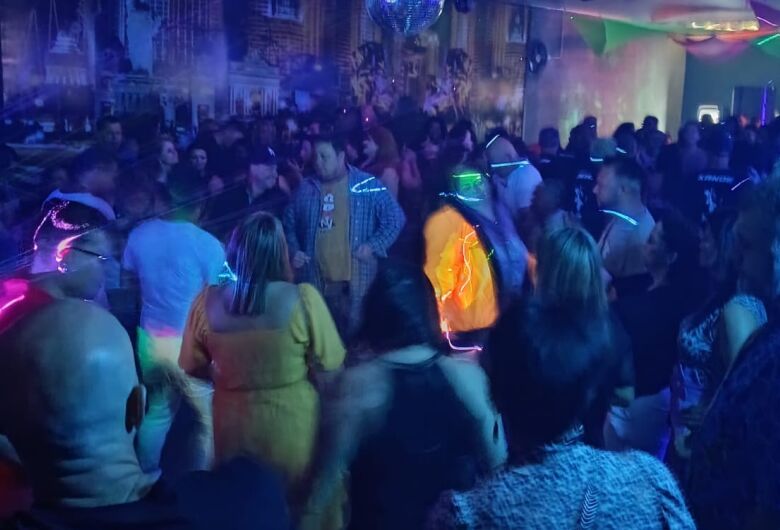 Balada Flashback promete noite de pura nostalgia em São Carlos