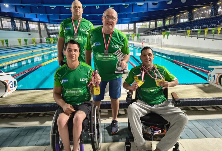 Atletas de São Carlos conquistam 55 medalhas na paranatação do PARESP
