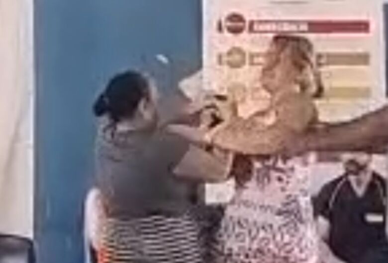 Discussão entre duas mulheres termina com agressões em UPA da região