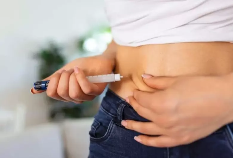 Anvisa alerta para riscos de canetas emagrecedoras manipuladas