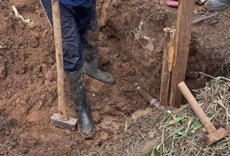 Deslizamento de talude afeta abastecimento de água em São Carlos
