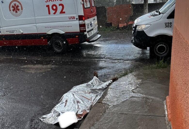 Homem é morto com facada no peito na região da rodoviária de São Carlos 