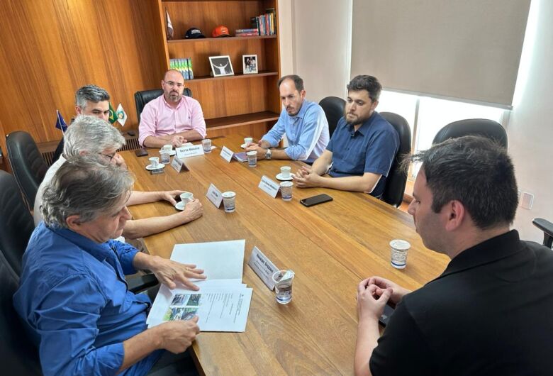 São Carlos firma convênio com Crea-SP e AEASC para fiscalização de pontes e viadutos