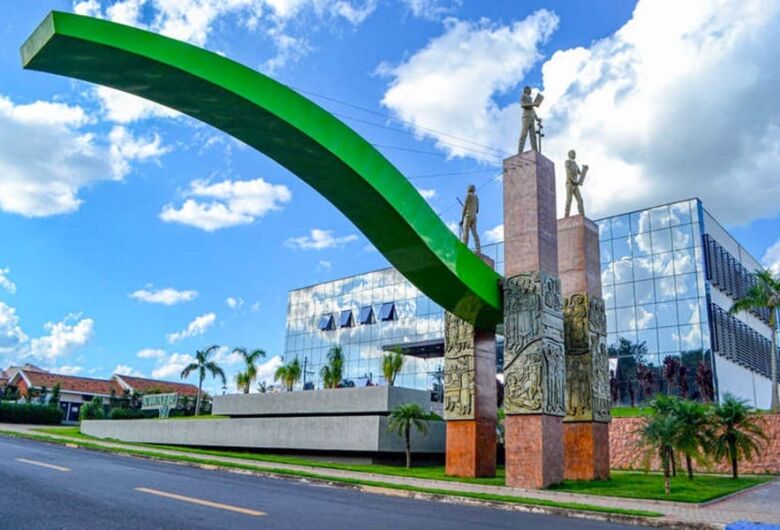 Prefeitura de Ibaté anuncia pagamento da segunda parcela do 13º salário nesta terça-feira