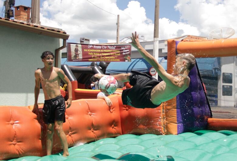 Mãe transforma dor em amor e reúne 800 crianças em ação solidária no Jardim Botafogo