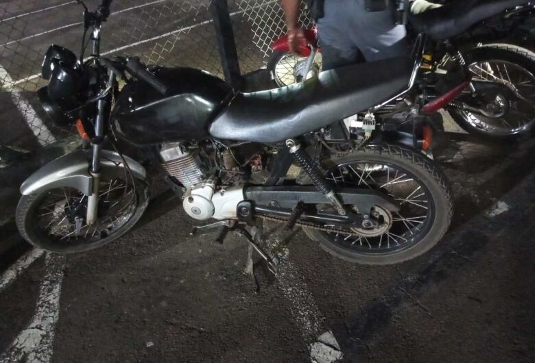 Adolescente é detido com motocicleta furtada em Araraquara