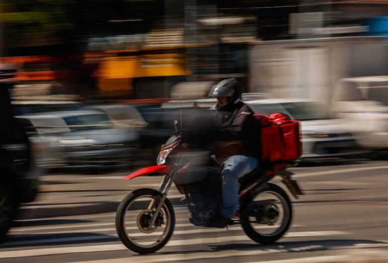 Alesp aprova projeto de Tarcísio e isenta de IPVA motos de até 180 cilindradas