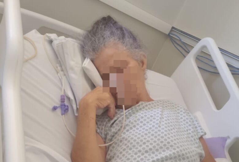 Família do Aracy II busca cama hospitalar para idosa com metástase