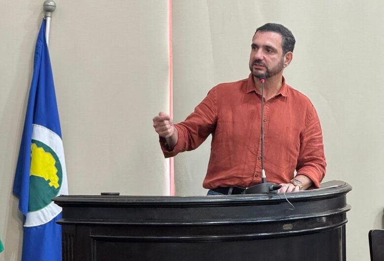 Vereador Jùlio Cesar solicita implantação de travessia segura