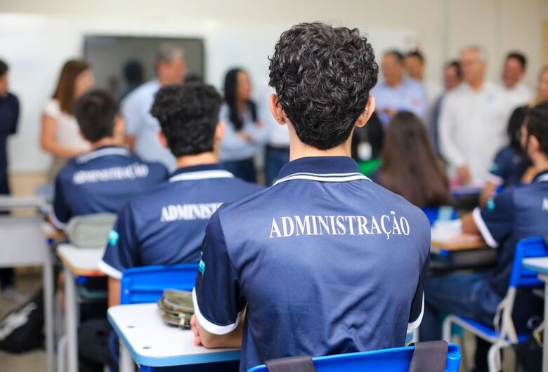 Programa de primeiro emprego deve chegar a 30 mil estagiários em 2026