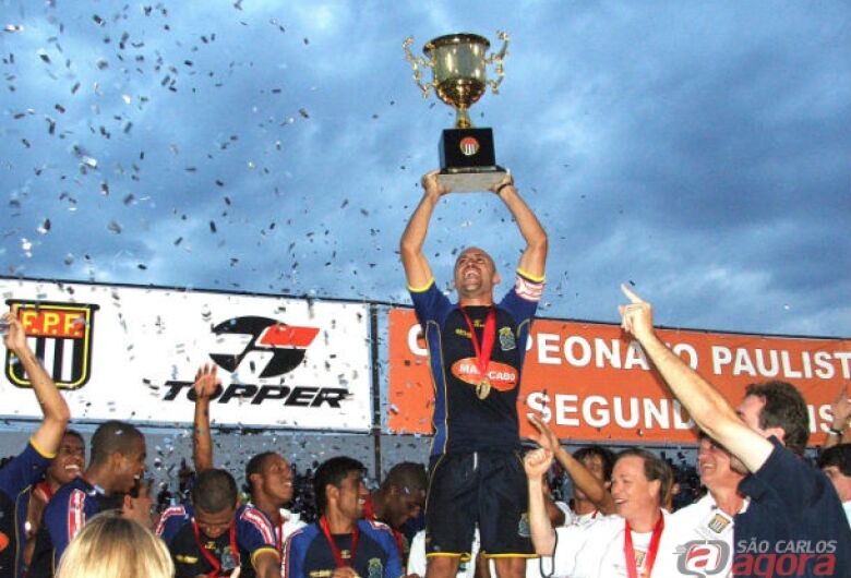 São Carlos FC celebra 20 anos do título paulista de 2005 com jogo comemorativo no Zuzão