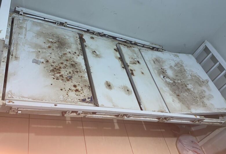 Mãe pede ajuda para conseguir cama hospitalar para filho acamado