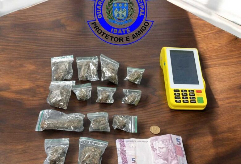 Homem é preso pela GCM com maconha e dinheiro em ponto conhecido de Ibaté