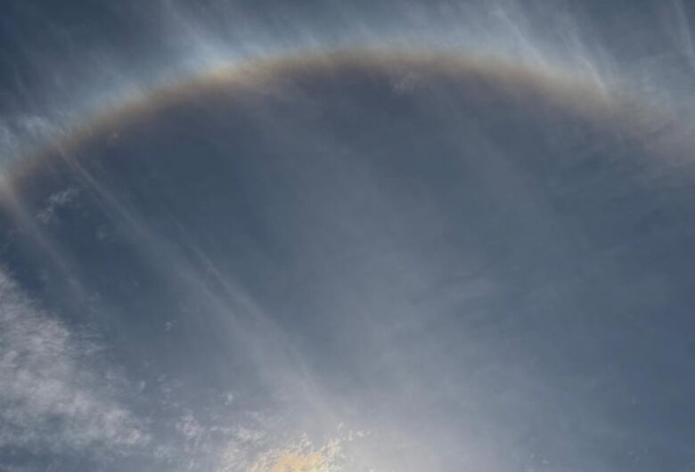 Halo solar é visto no céu de São Carlos; entenda o fenômeno