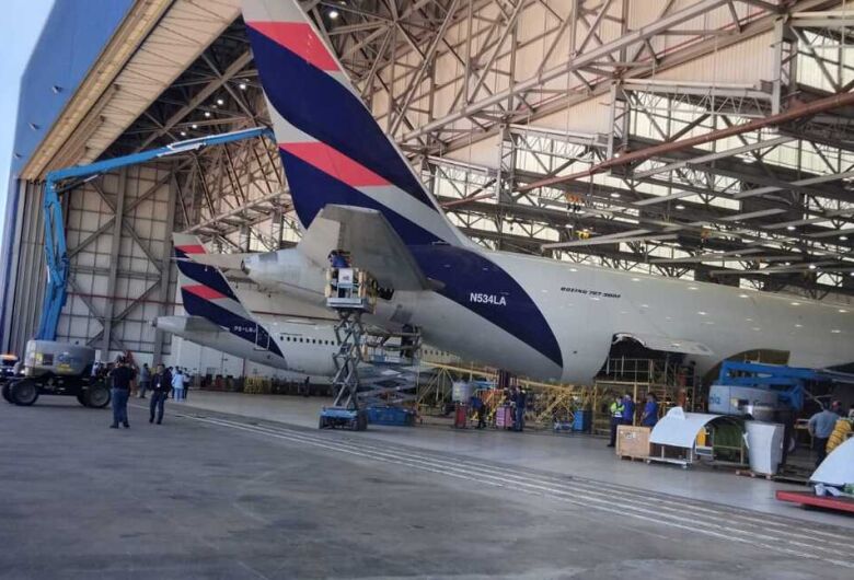 LATAM São Carlos realiza manutenção de 268 aeronaves por ano