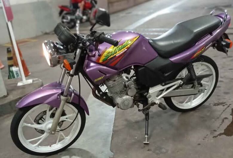 Dupla armada rouba moto próximo da ponte de madeira no Cidade Aracy