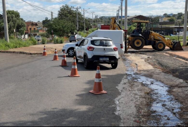 SAAE realiza manutenção emergencial no Jardim Botafogo