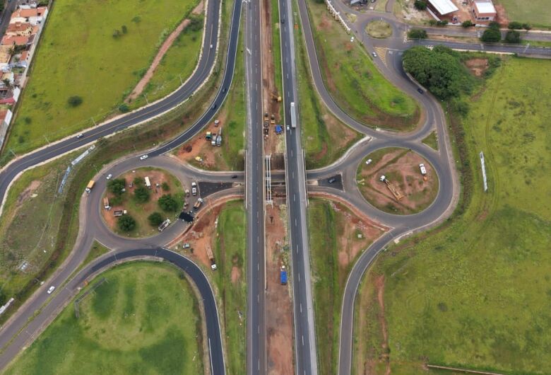 Obras seguem sob viaduto do Jardim Embaré com trânsito liberado