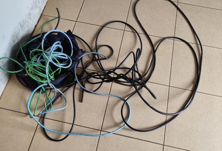 Guarda Municipal prende homem por furto em prédio desativado em São Carlos