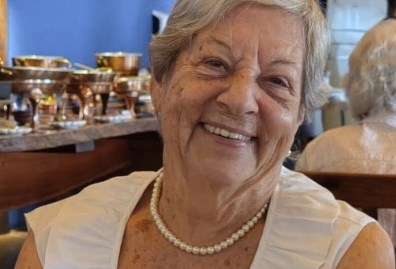 Funerária São Carlos informa o falecimento de Ivone Broglia Lacerda.