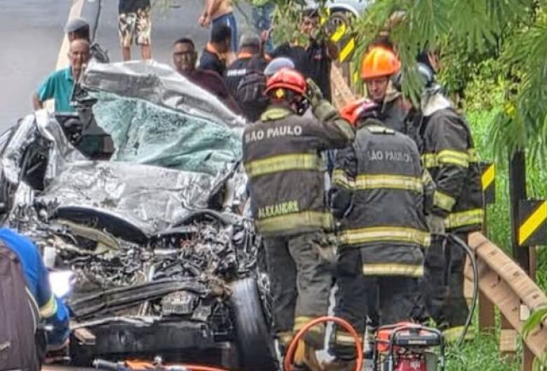 Acidente envolvendo ônibus da Paraty mata mulher em rodovia da região 