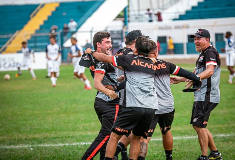 Centro Esportivo Multi Esporte é campeão da Sanca Play Cup 2026