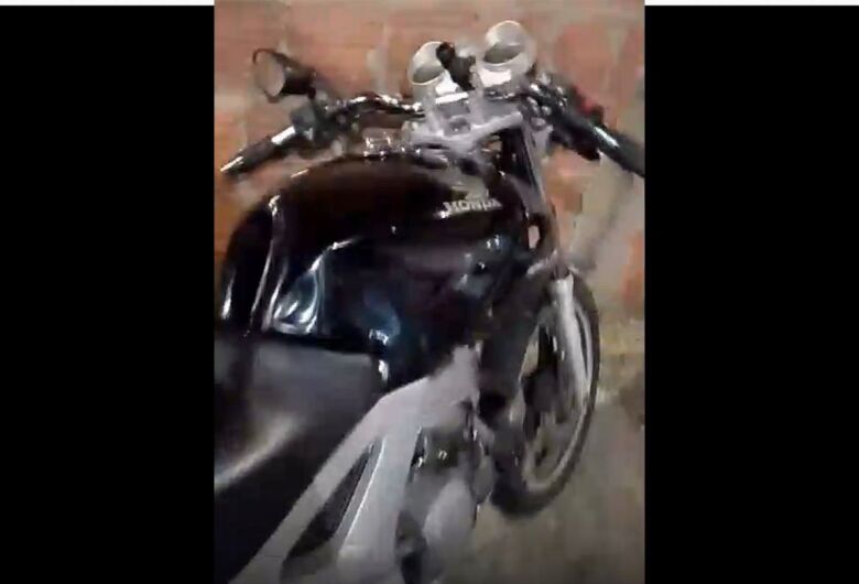 Motociclista fica gravemente ferido após acidente no Cidade Aracy