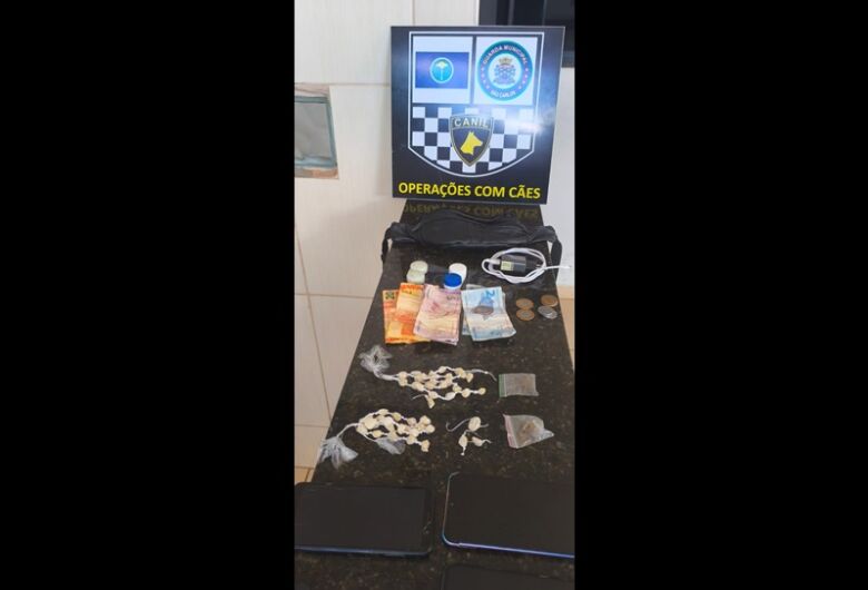 Mulher é presa por tráfico de drogas na região da rodoviária 