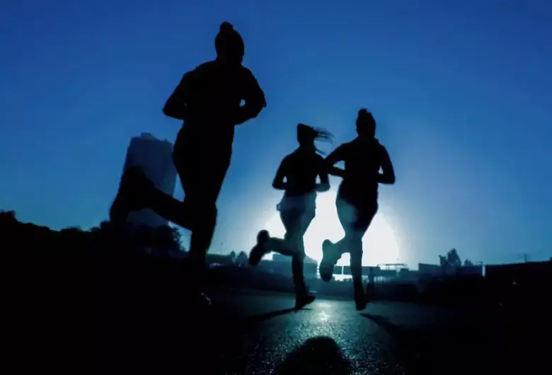 Corridas de rua crescem no Brasil e aumentam queixas de canelite entre amadores
