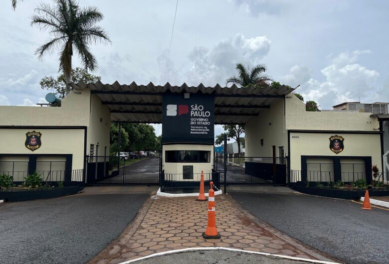 Celulares, carregadores e anotações são apreendidos durante revista em Penitenciária na região