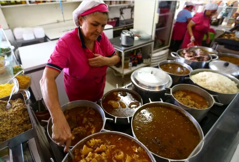 Especialistas são-carlenses analisam crescimento da contratação de pessoas 50+