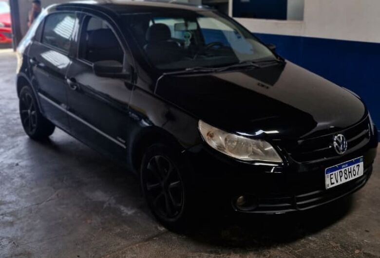 Proprietário pede ajuda para localizar veículo roubado no Jardim Bandeirantes