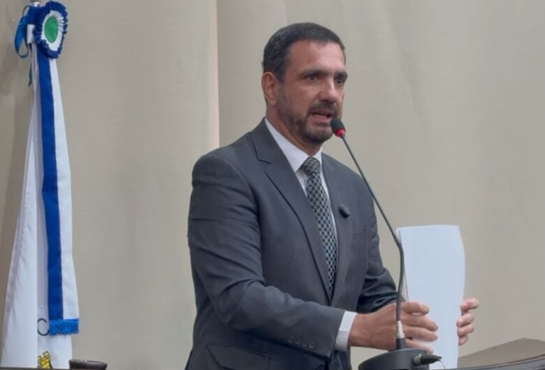 Vereador Jùlio Cesar destina recursos para modernização do ensino e treinamento na Santa Casa de São Carlos