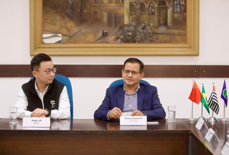 São Carlos recebe executivos da China para visita técnica e institucional
