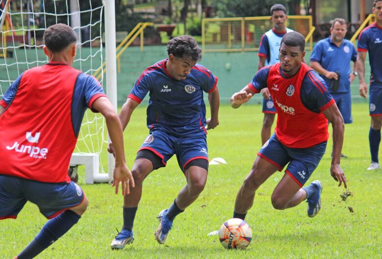 Grêmio busca vitória no Luisão para seguir na liderança do Paulistão A4