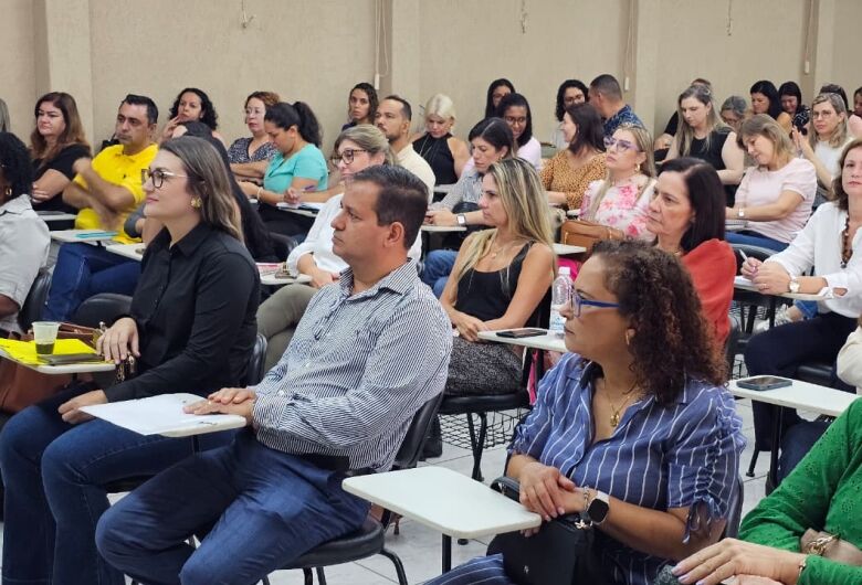 Secretário de Educação reúne gestores para alinhar planejamento do ano letivo de 2026