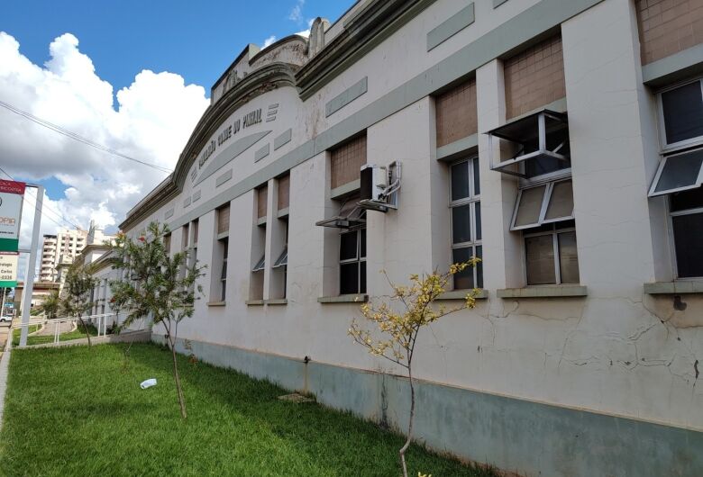 Santa Casa orienta população sobre sinais do câncer e diagnóstico precoce