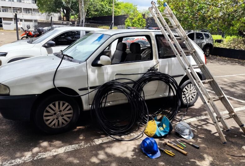 Homens se passam por funcionários de empresa e são presos por furto de cabos em São Carlos