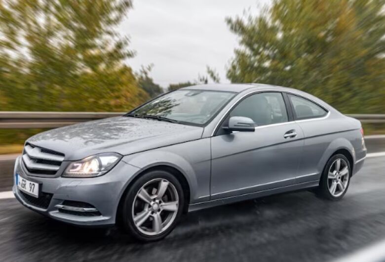 Cinza ultrapassa branco e se torna a cor preferida dos paulistas na compra de veículos 0 km em 2025