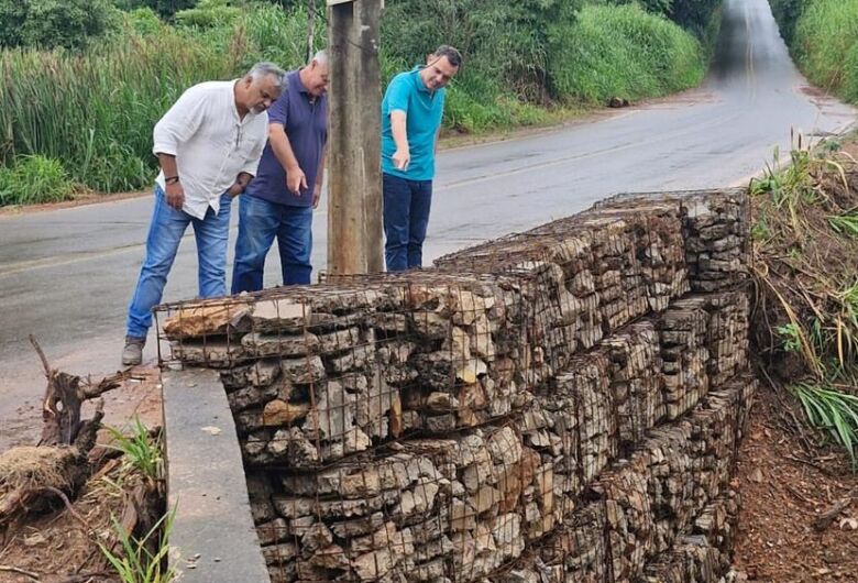 Prohab realiza contenção de barranco com uso de gabiões e obtém resultado positivo em testes de resistência