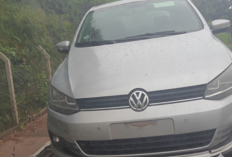 Homem  é preso em flagrante com carro com queixa de roubo na Washington Luís