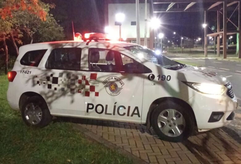 Polícia Militar prende motorista por embriaguez após colisão proposital contra viatura