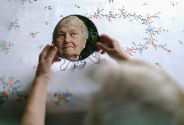 Pesquisa desenvolve instrumento para avaliação cognitiva e motora de idosos em estágio leve do Alzheimer