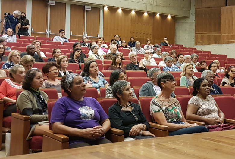 USP São Carlos disponibiliza vagas gratuitas em disciplinas e atividades para público 60+