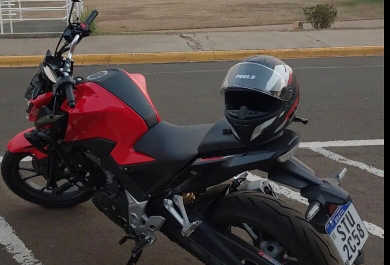 Moto é furtada na Vila Marcelino e proprietária pede ajuda