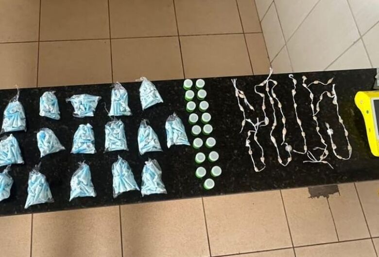 Homem é preso por tráfico de drogas no Jardim Gonzaga