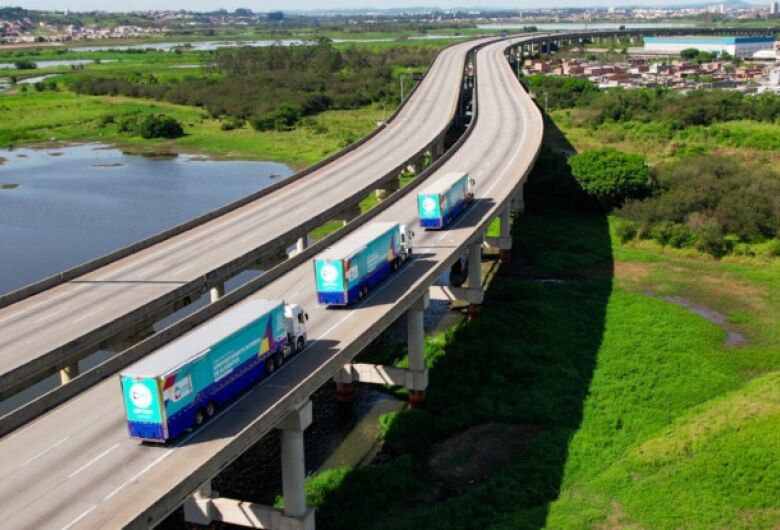 Carreta do Caminho da Capacitação oferece curso gratuito de banho e tosa em março