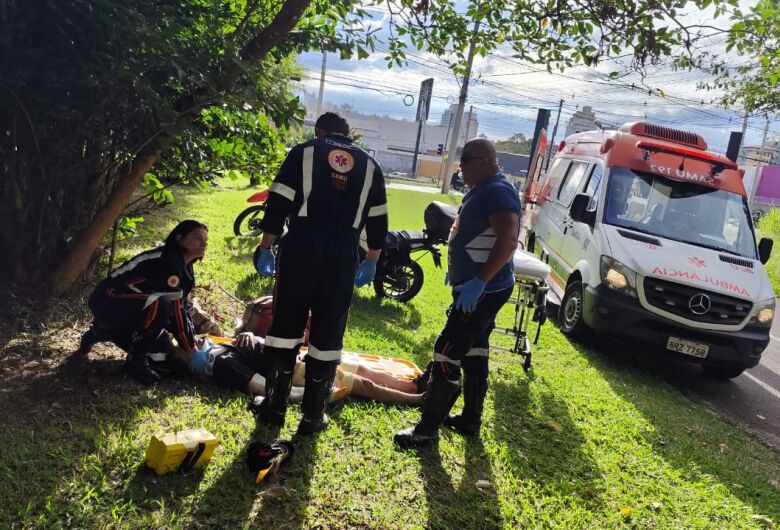 Ciclista fica ferido após colisão frontal com motocicleta