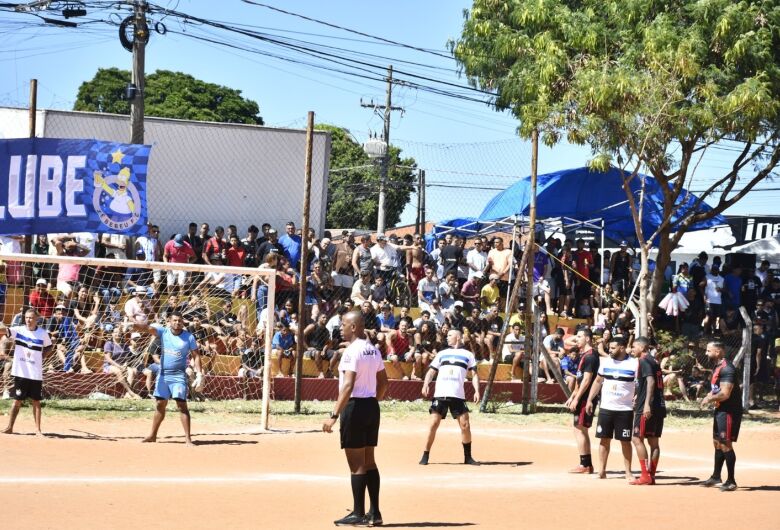 Prefeitura anuncia investimento de R$ 3,3 milhões para modernizar campo do Raspadão no Cidade Aracy