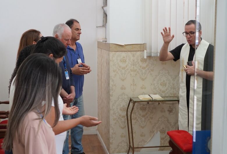 Santa Casa celebra o Dia de São José com momento de fé e bênção na capela